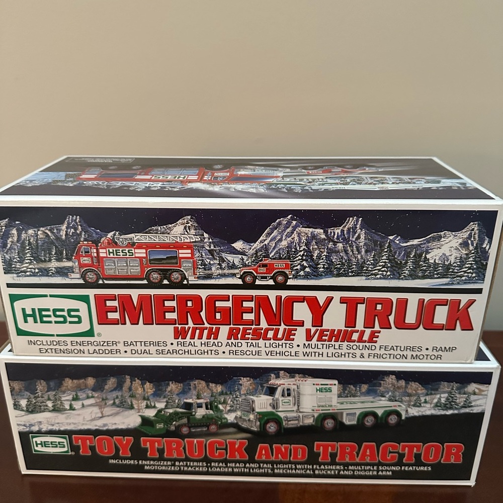 2 Hess never used Emergency Truck with Rescue Vehicle & Toy Truck and Tractor